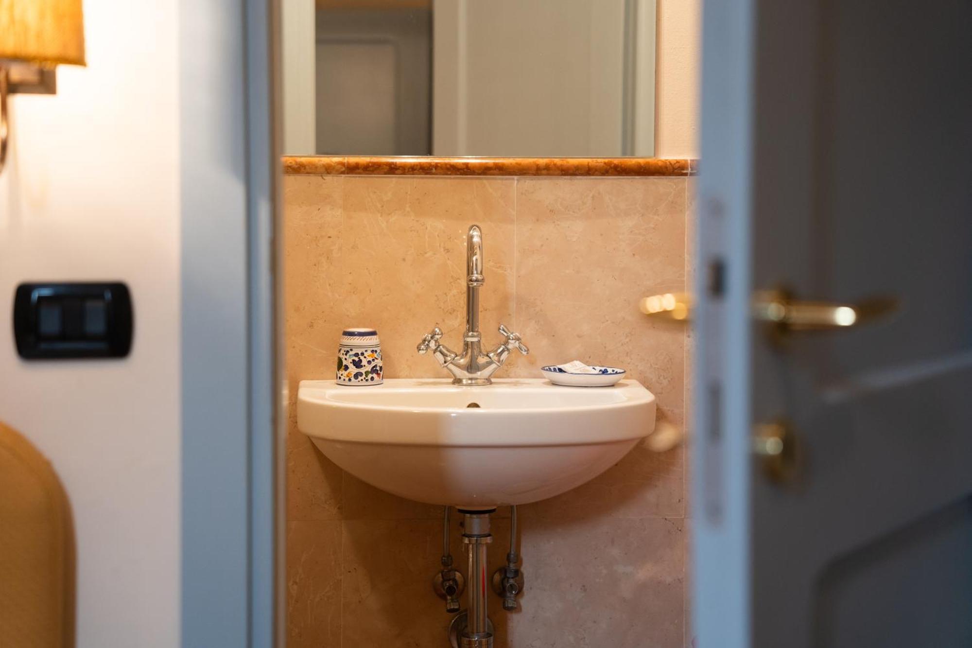B&B Porta Perugina Беванья Экстерьер фото